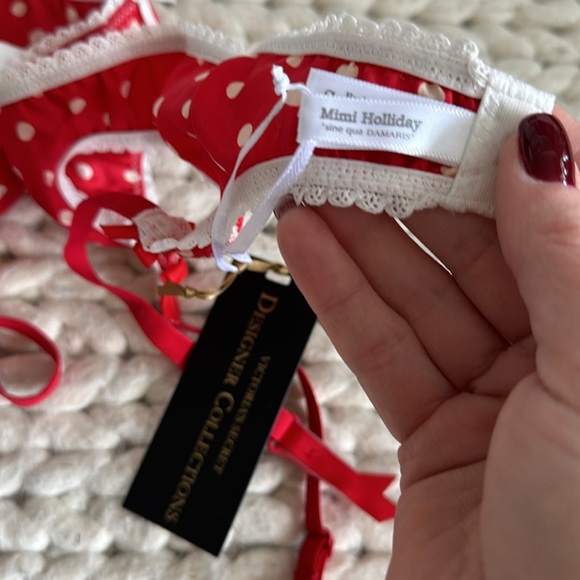 Victoria Secret Designer Collection garter size small - Picture 5 of 5